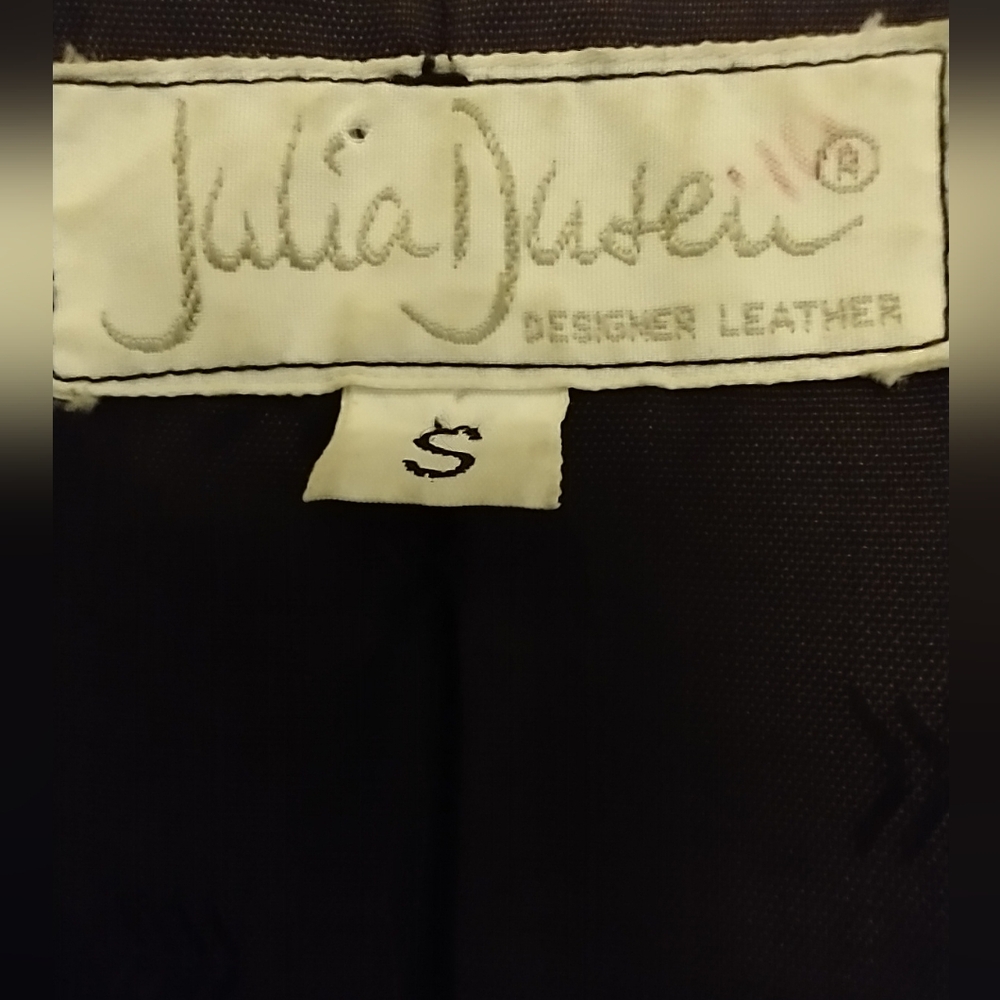 Vintage Designer Leather jacket - Picture 3 of 15